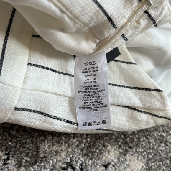 Dynamite Cropped Halter Striped Top - Picture 6 of 8